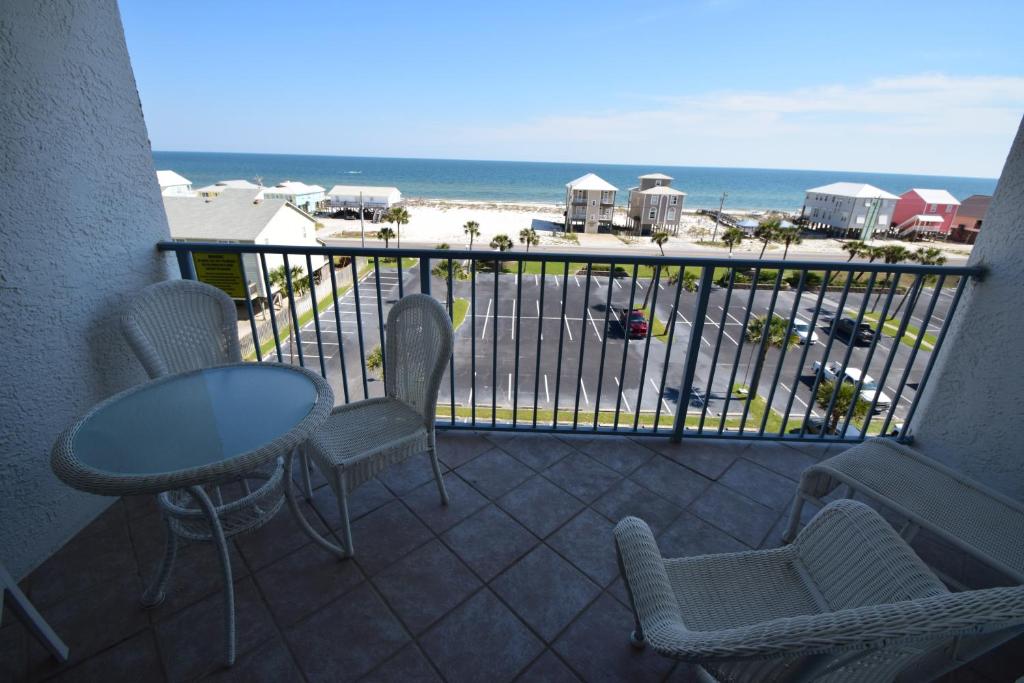 Gulf Shores Surf & Racquet Club 615A Condo Main image 1